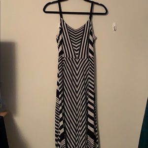 Anthropologie black and white chevron maxi dress